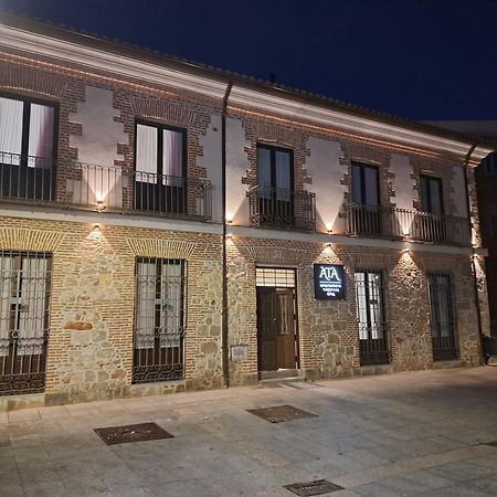 Apartamentos Turisticos Avila Puerta De San Vicente 0-2 외부 사진